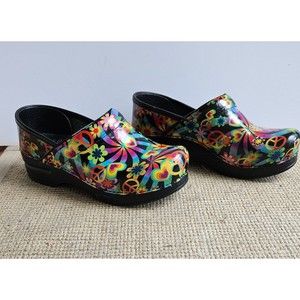 DANSKO Black Floral PEACE SiGN Hippie Women’s Clogs EU Size 37, US 6.5-7